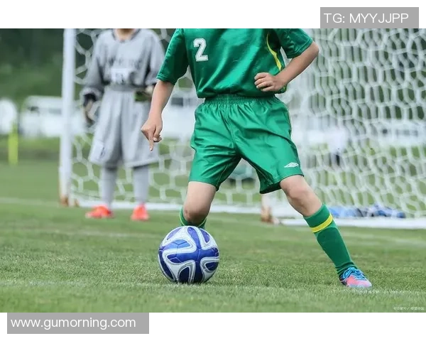 萌系足球球星闪耀绿茵展现独特魅力引爆球迷热情