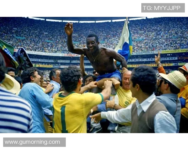 美媒评选足球史上百大球星揭晓 传奇与巅峰并肩闪耀