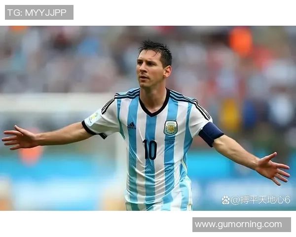 世界足坛巨星云集,共同见证足球历史的辉煌瞬间 世界足坛巨星云集,共同见证足球历史的辉煌瞬间